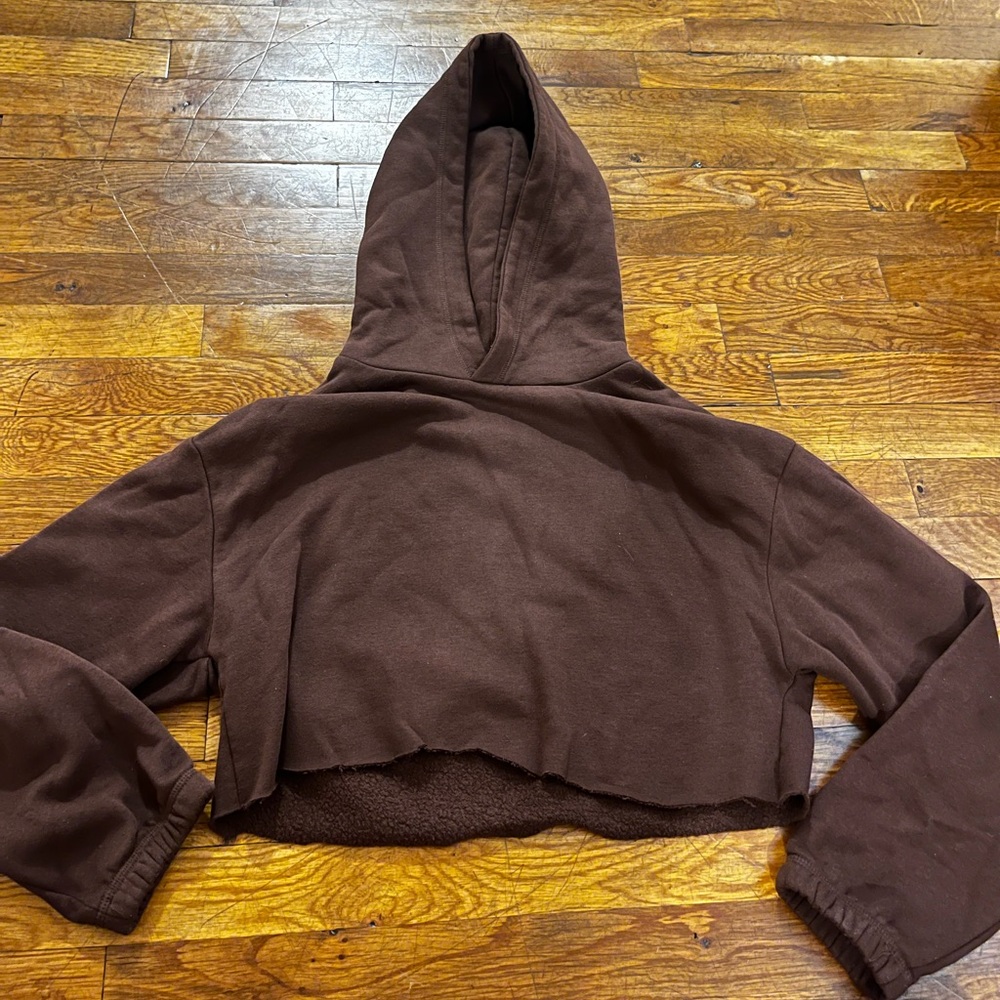 Brown Cropped Sweater🤎